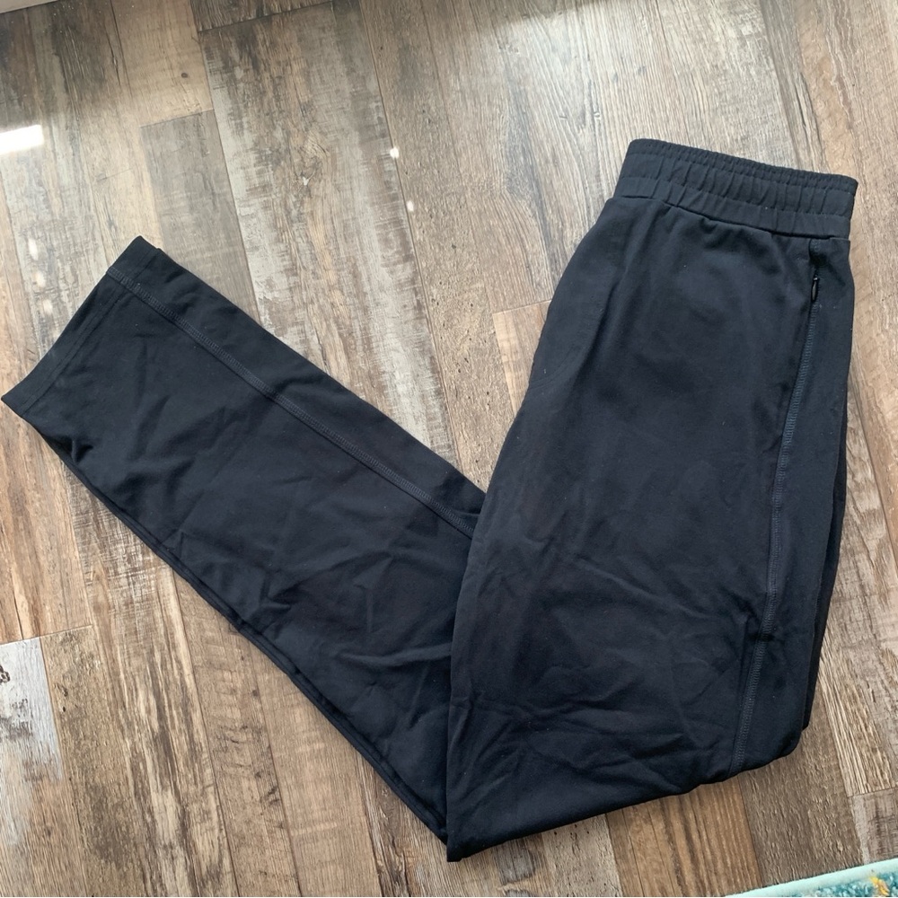 Public Rec Men’s Sweatpants Size 32 Black Daymaker Zip pockets Drawstring